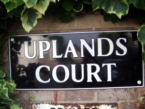 Uplands Court Street Sign